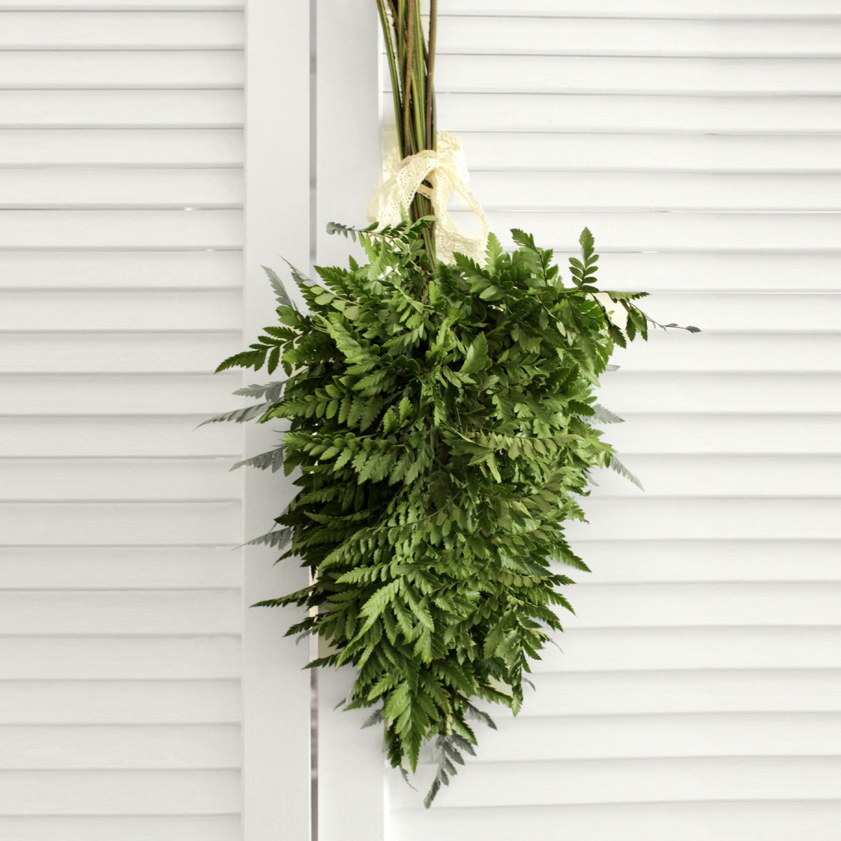 Fresh Leatherleaf Fern Garland –